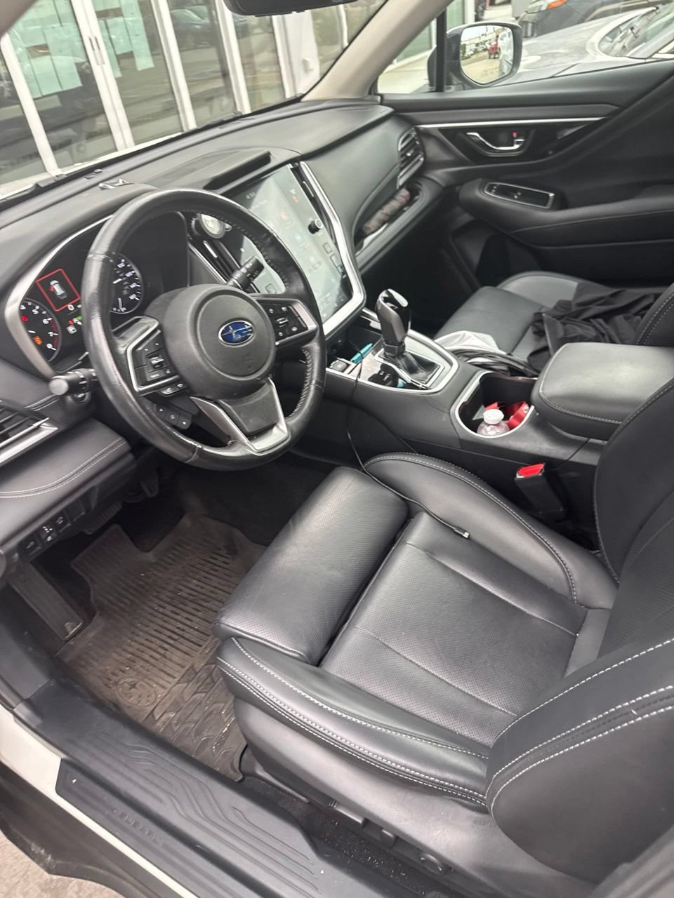 Used 2022 Subaru Outback Limited AWD/4WD image 2