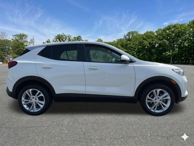 Used 2023 Buick Encore GX Preferred w/ Cold Weather Comfort Package AWD/4WD image 10