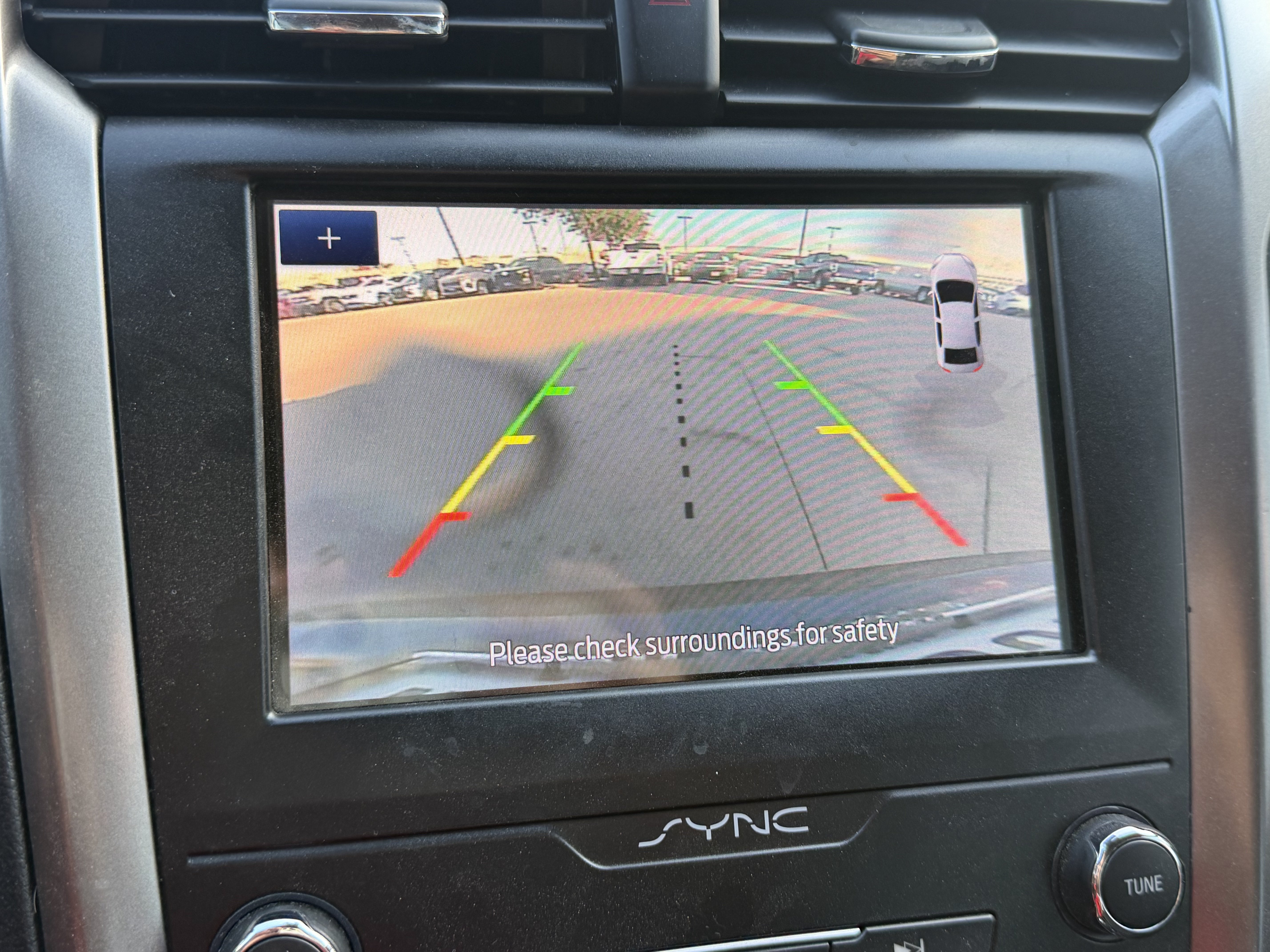Used 2020 Ford Fusion SE FWD image 12