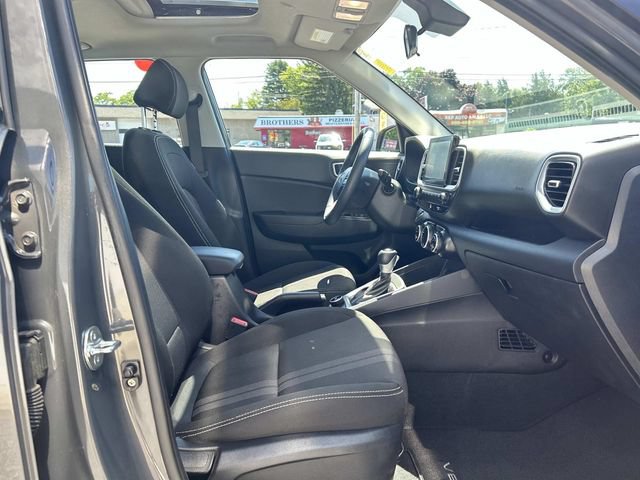 Certified 2024 Hyundai Venue SEL FWD image 14