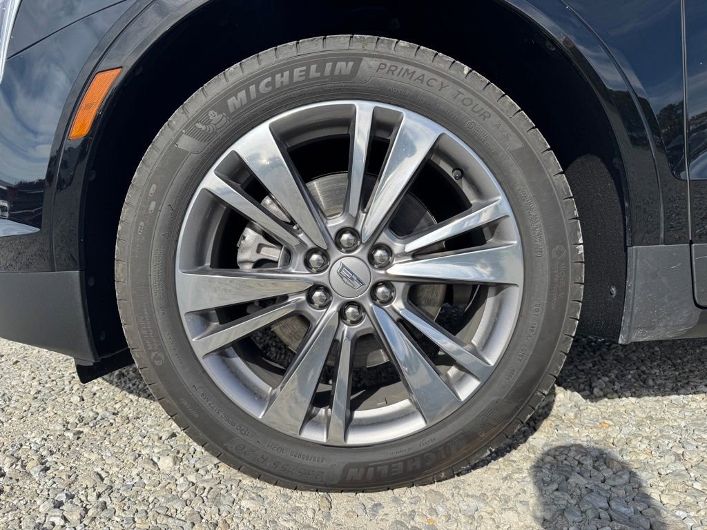 Used 2025 Cadillac XT5 Premium Luxury image 12