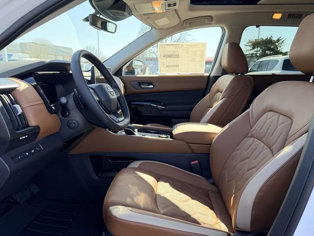 New 2026 Nissan Pathfinder Platinum w/ Cargo Package AWD/4WD image 16