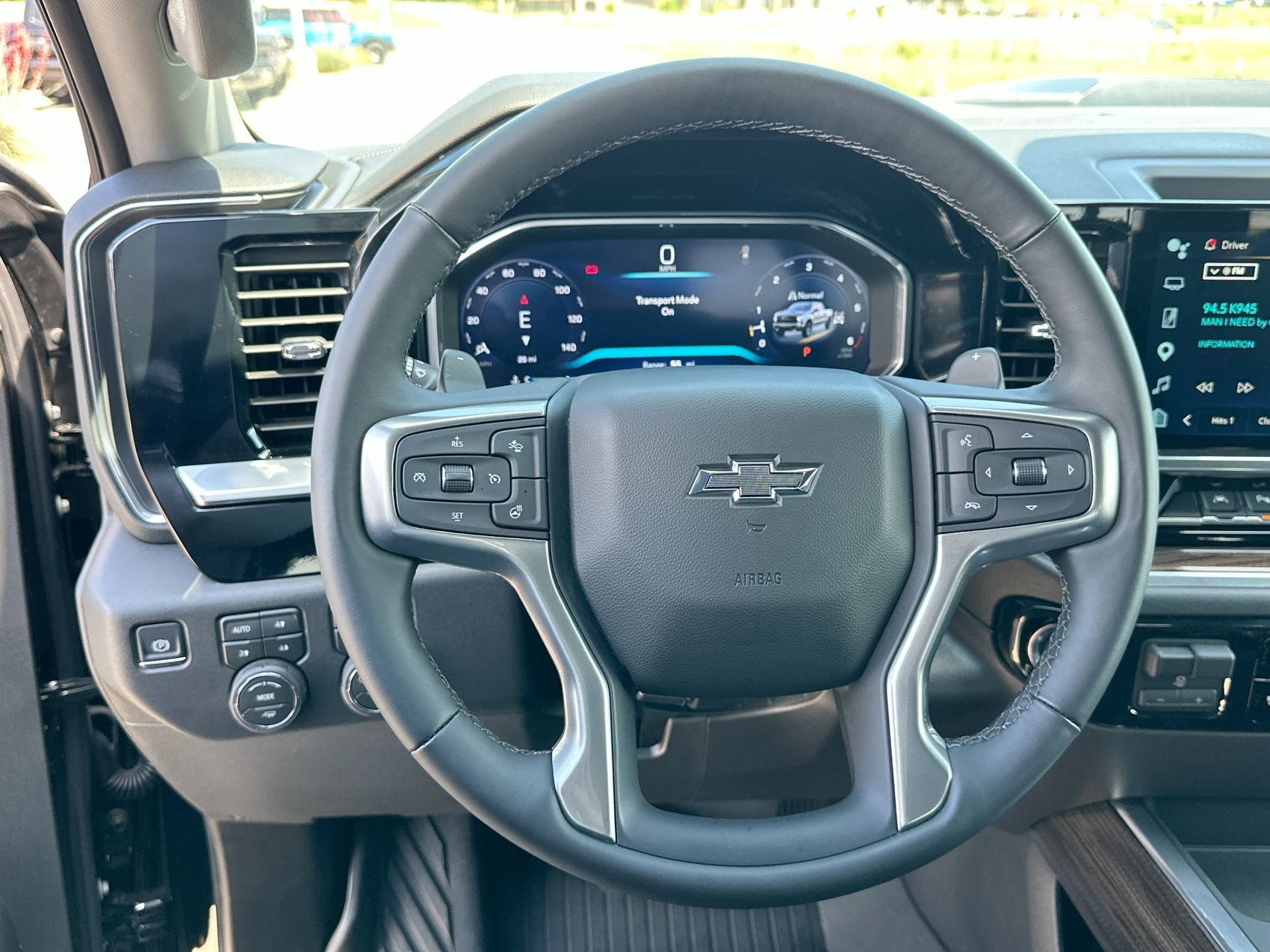 Used 2026 Chevrolet Silverado 1500 LT Trail Boss w/ LT Trail Boss Premium Package AWD/4WD image 14