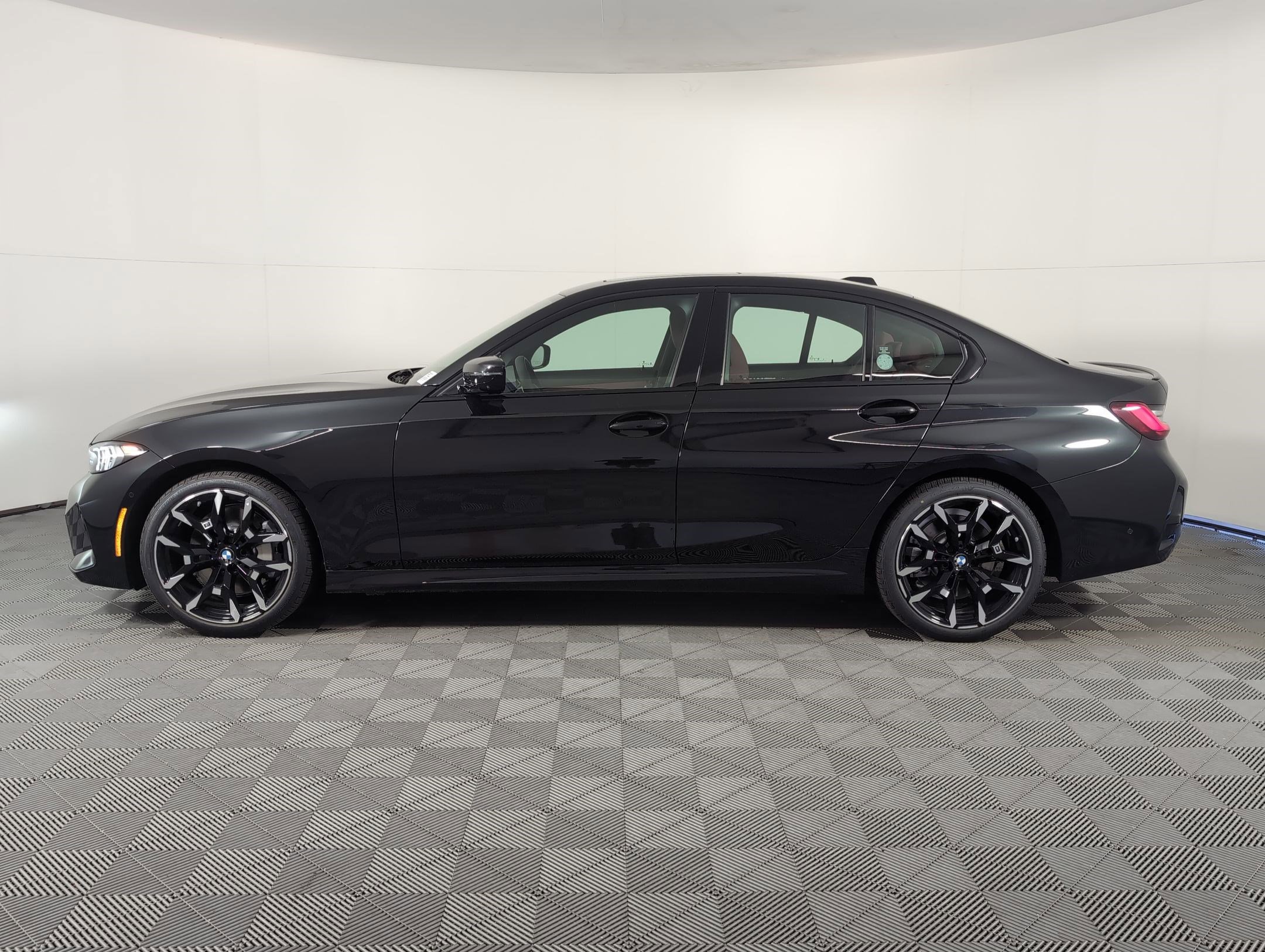 Used 2026 BMW 330i 330i NA (330i NA Sedan) w/ M Sport Package image 2