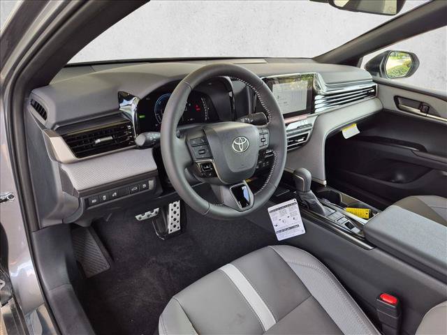 New 2026 Toyota Camry SE w/ Convenience Package FWD image 3