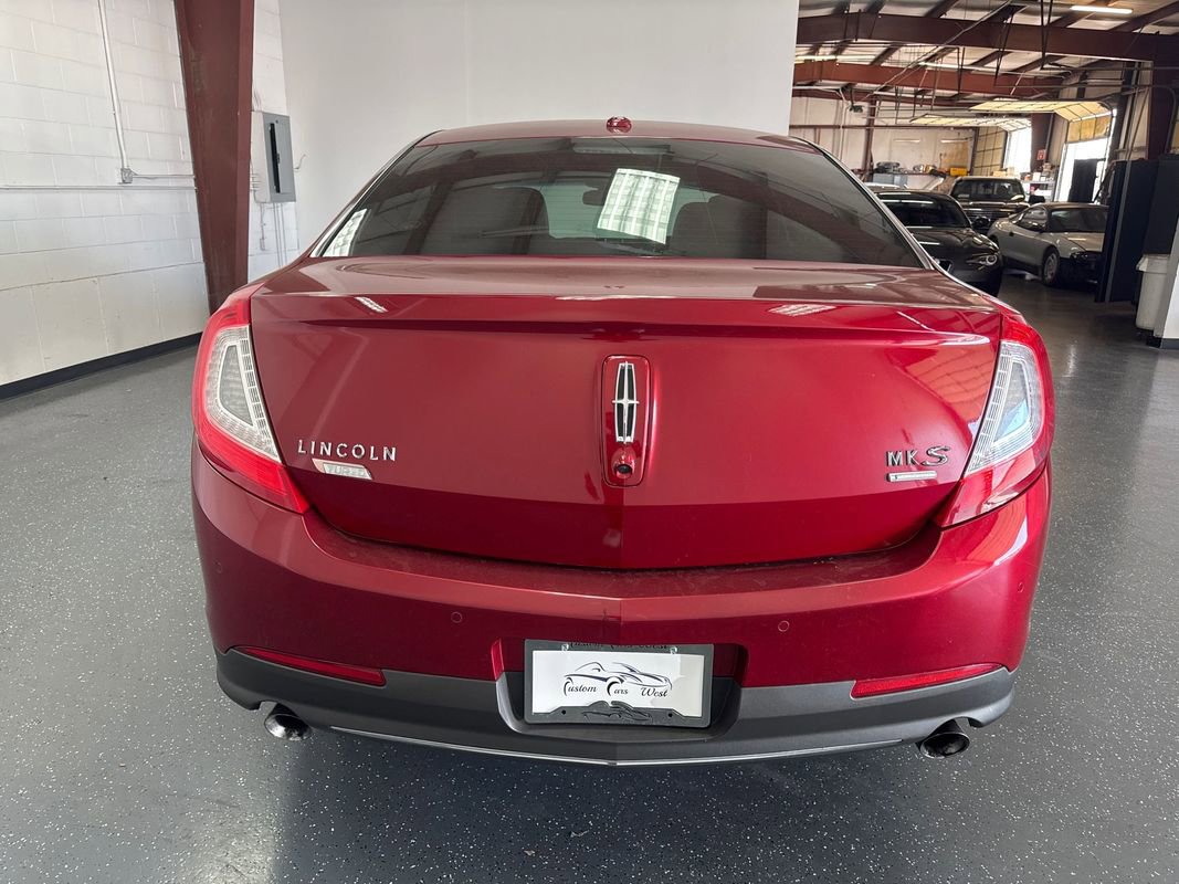 Used 2013 Lincoln MKS AWD image 5