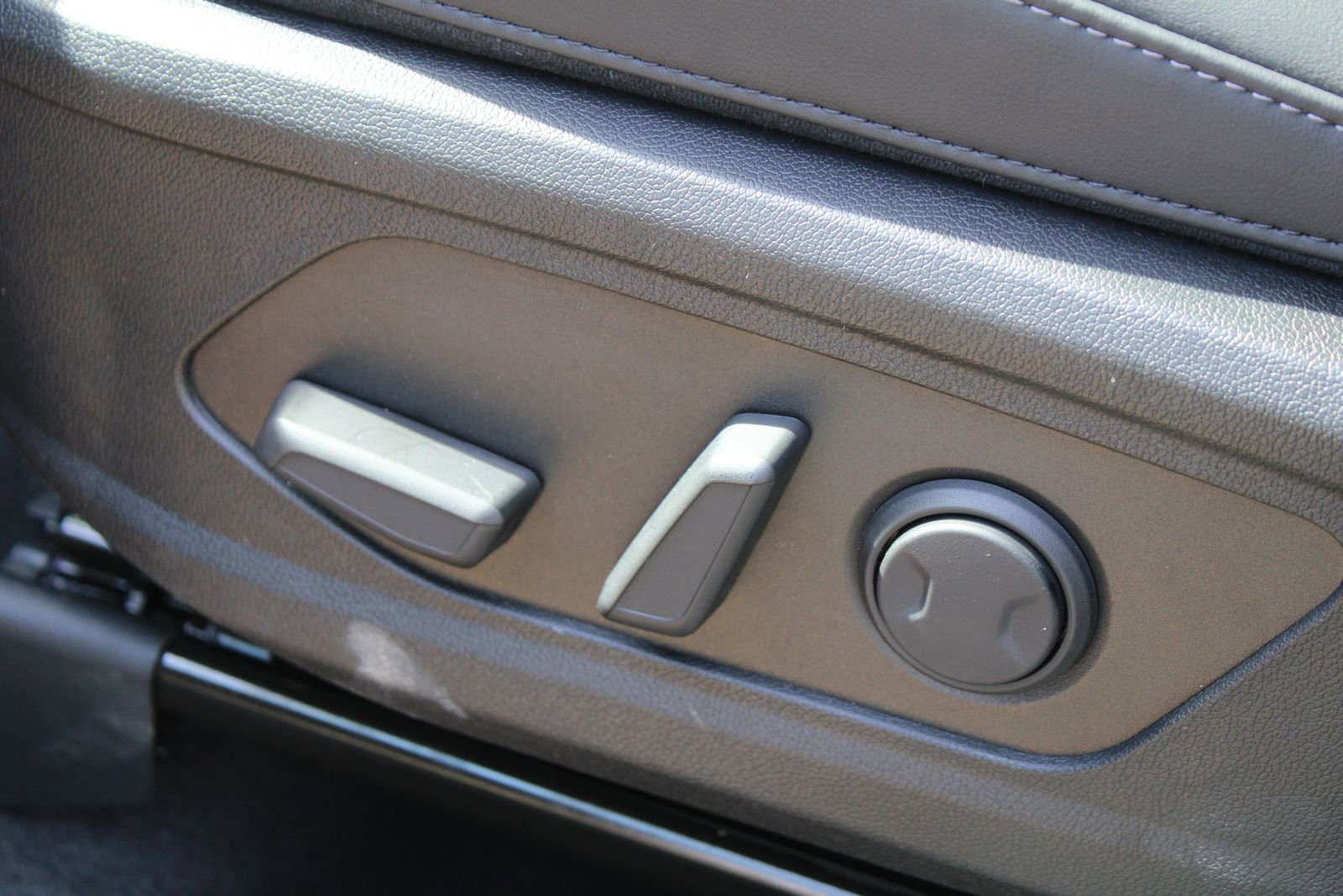 New 2026 Kia Sorento X-Line EX image 22