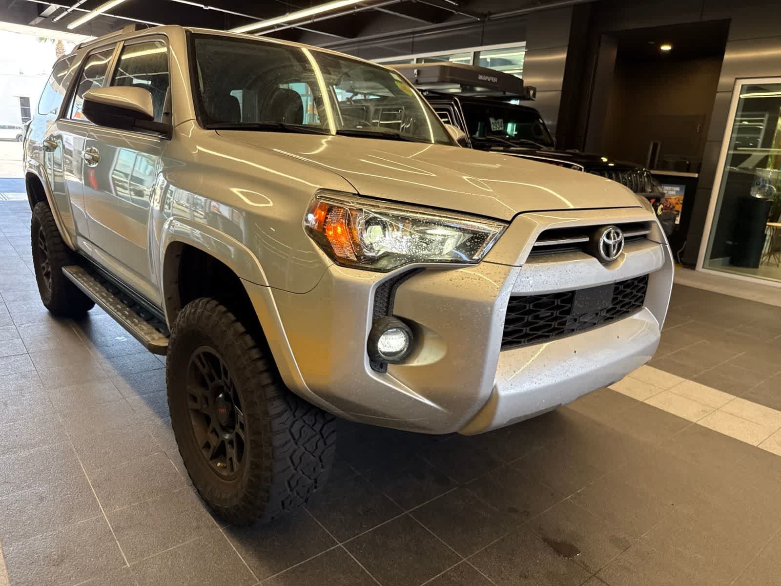 Used 2021 Toyota 4Runner SR5 AWD/4WD image 8