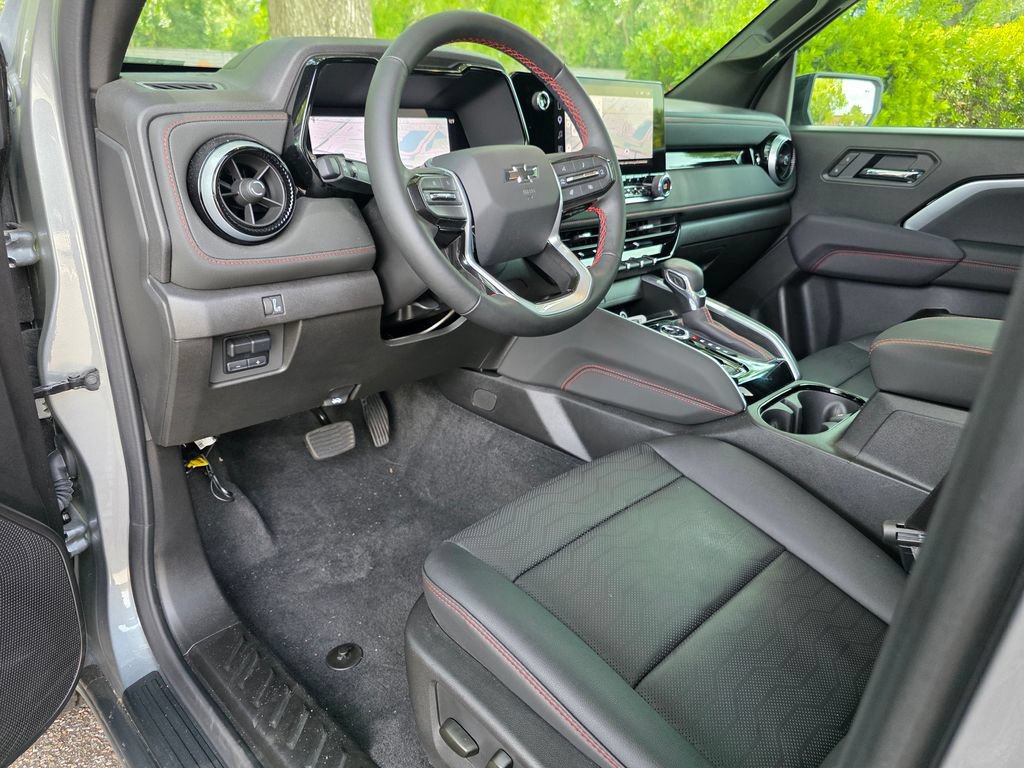 Used 2026 Chevrolet Colorado Z71 w/ Z71 Convenience Package 2 AWD/4WD image 11