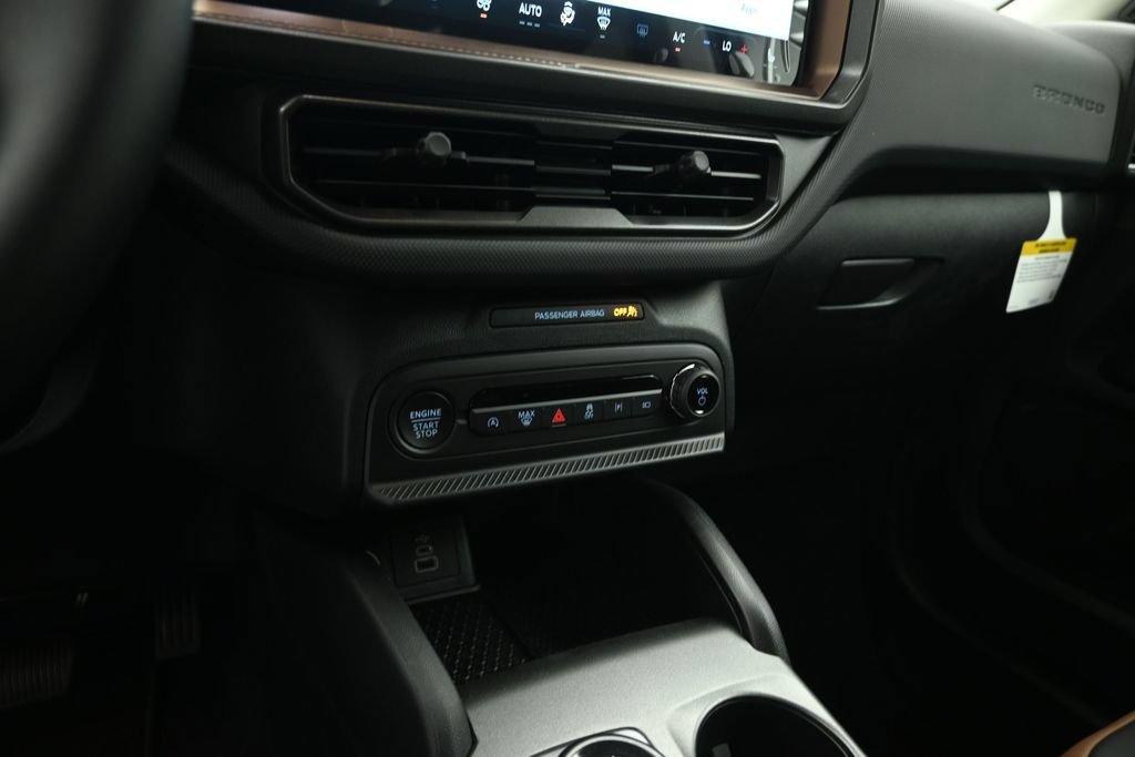 New 2026 Ford Bronco Sport Outer Banks w/ Outer Banks Tech Package+ AWD/4WD image 13