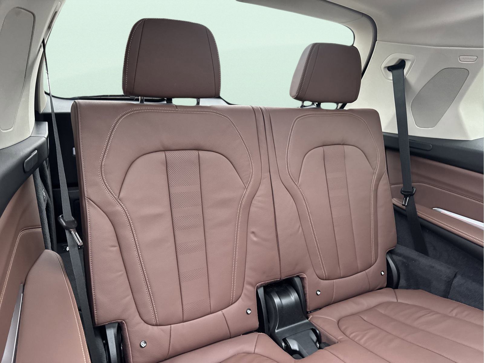 Used 2020 BMW X7 xDrive50i w/ Cold Weather Package image 55