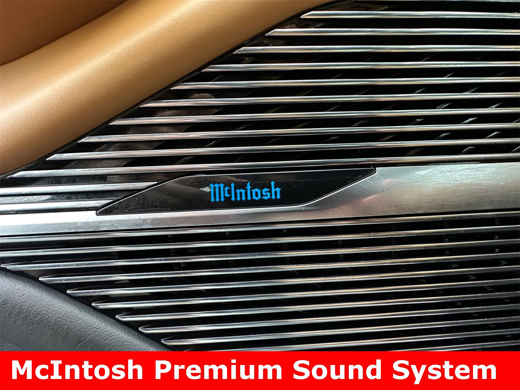 Used 2024 Jeep Grand Wagoneer L Series III w/ Rear Seat Video Group 1 image 10