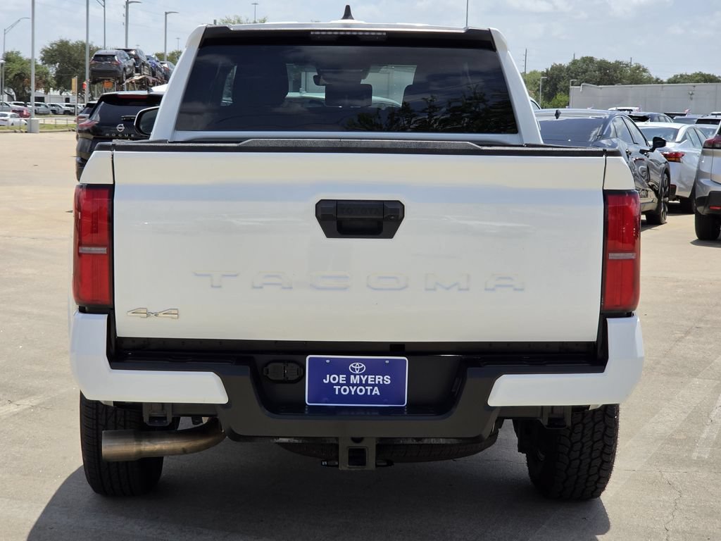 Used 2025 Toyota Tacoma SR5 AWD/4WD image 8