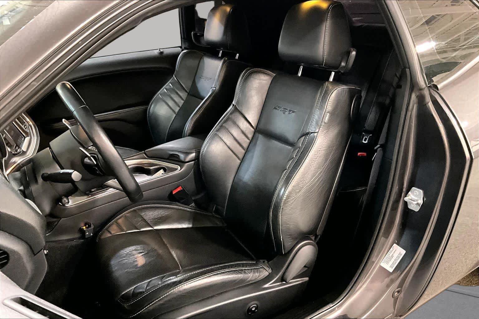 Used 2016 Dodge Challenger SRT Hellcat RWD image 8