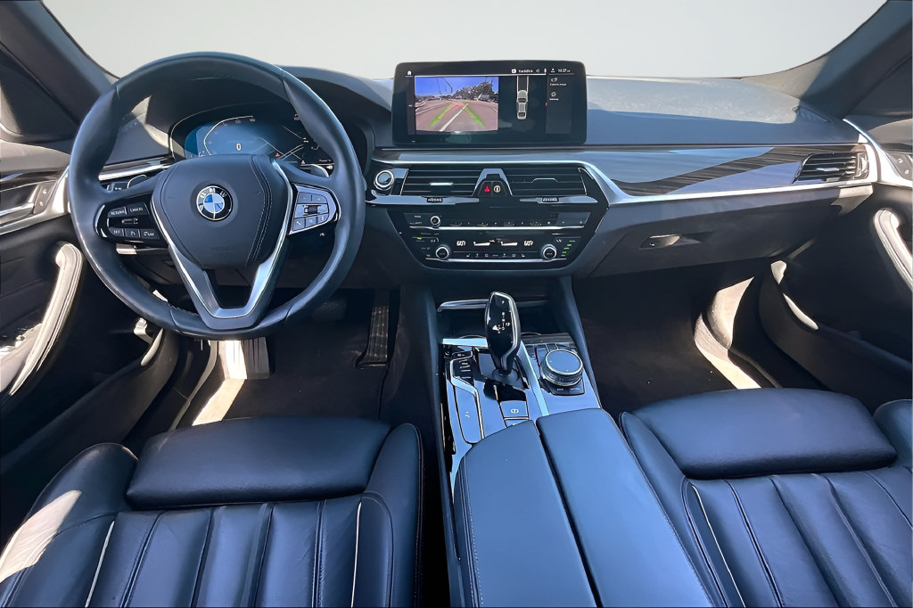 Used 2023 BMW 540i w/ Convenience Package RWD image 7