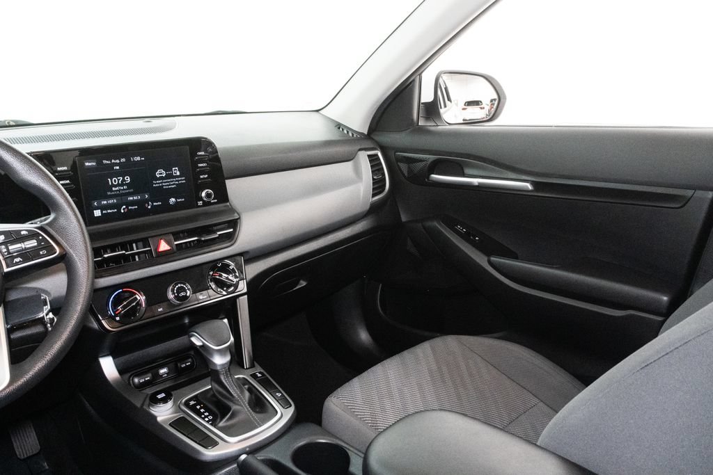 Used 2024 Kia Seltos LX AWD/4WD image 13