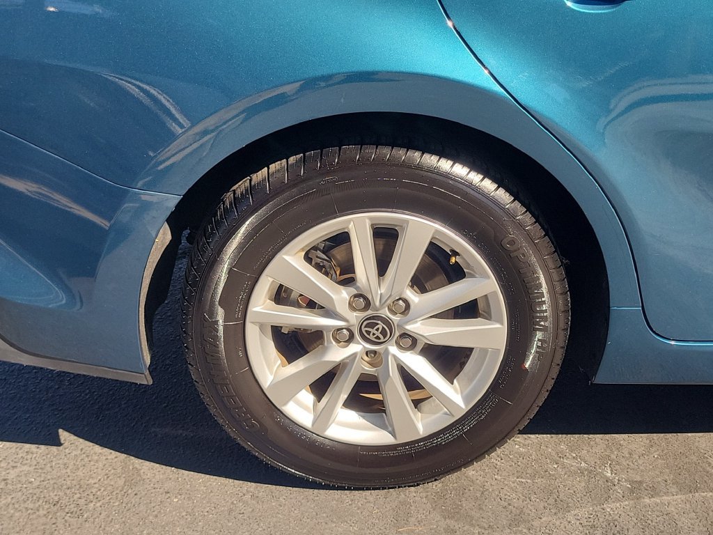 Used 2025 Toyota Camry LE FWD image 7