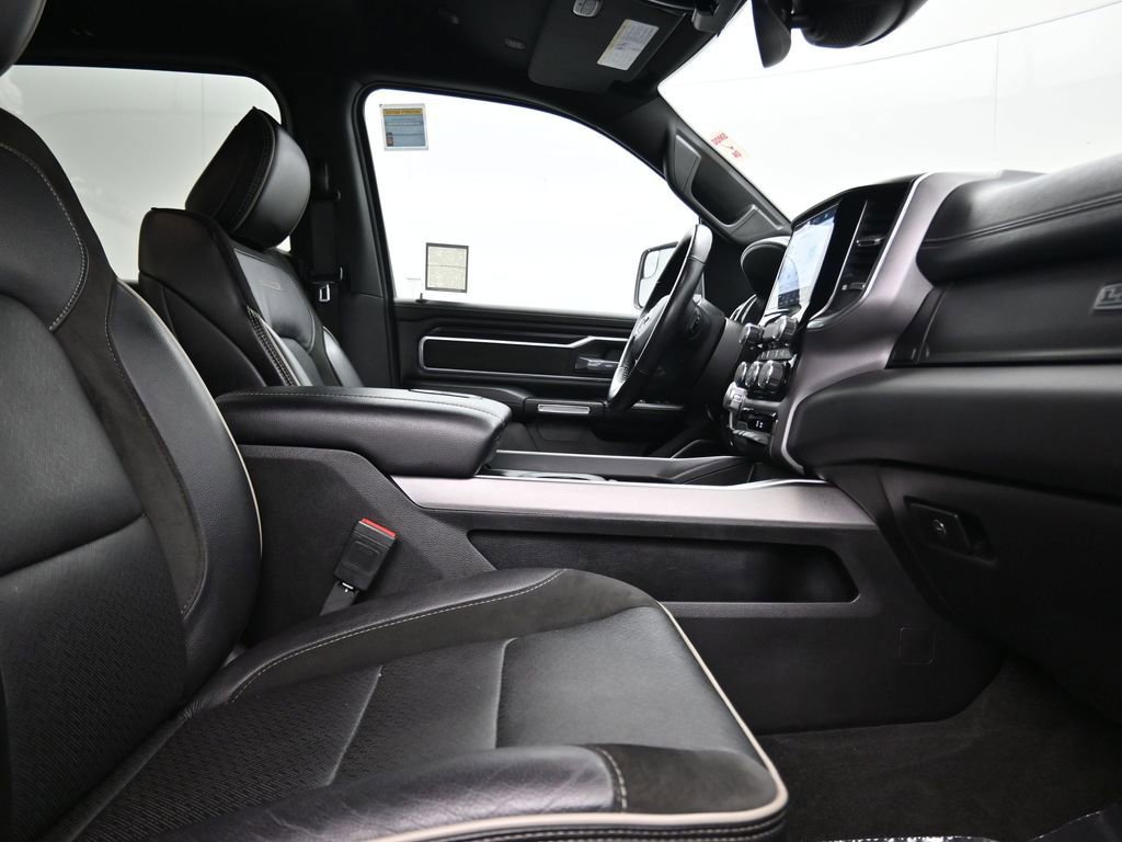 Used 2024 RAM 1500 Laramie image 16