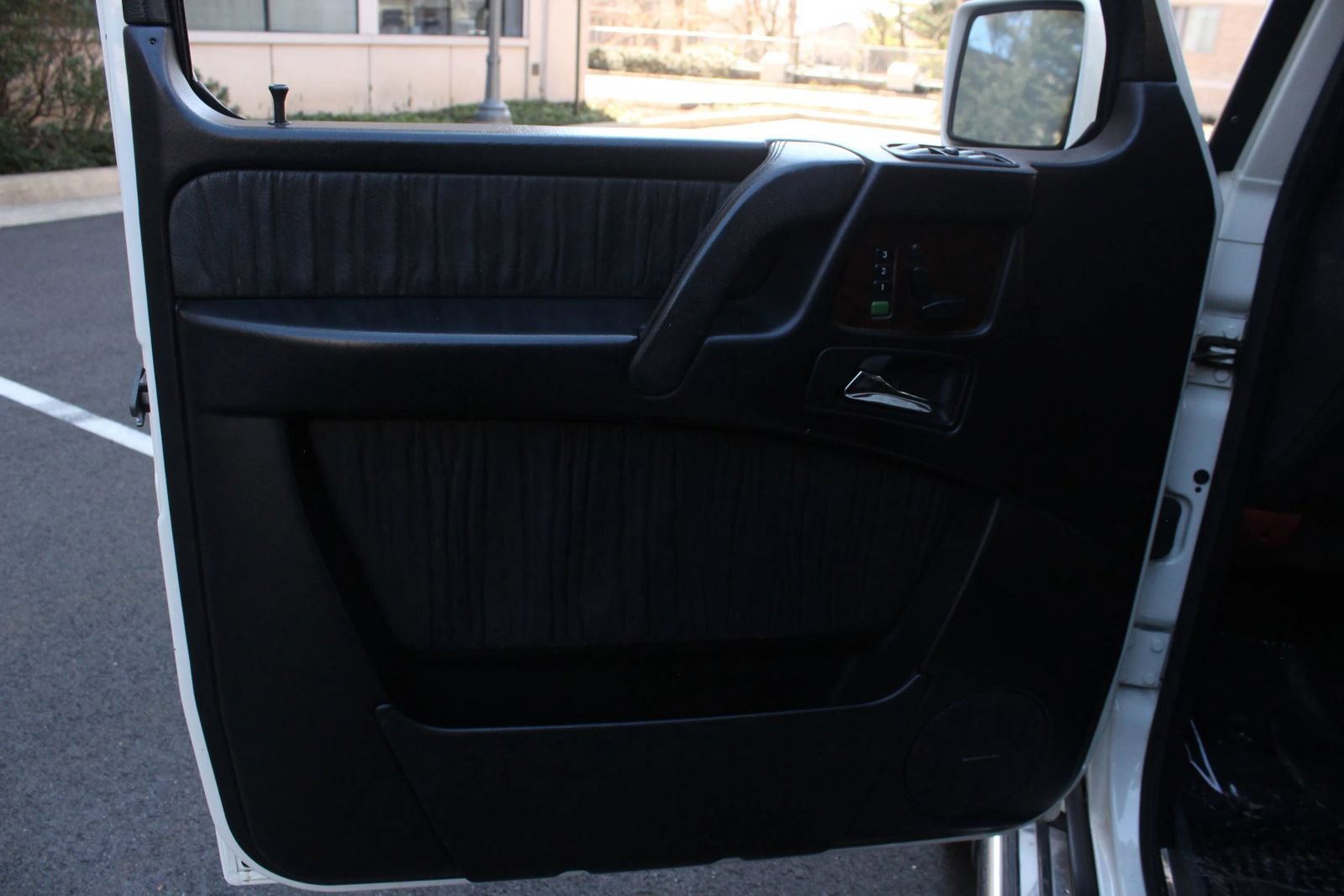 Used 2009 Mercedes-Benz G 550 image 16
