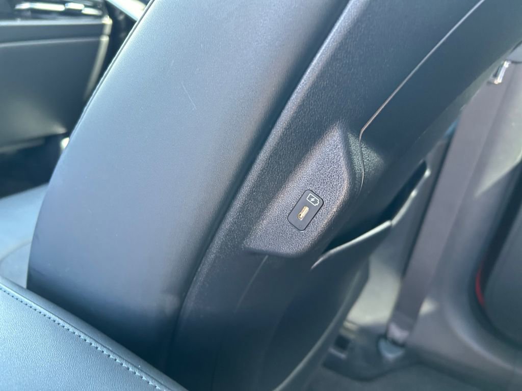 Used 2023 Kia Niro Wind FWD image 35