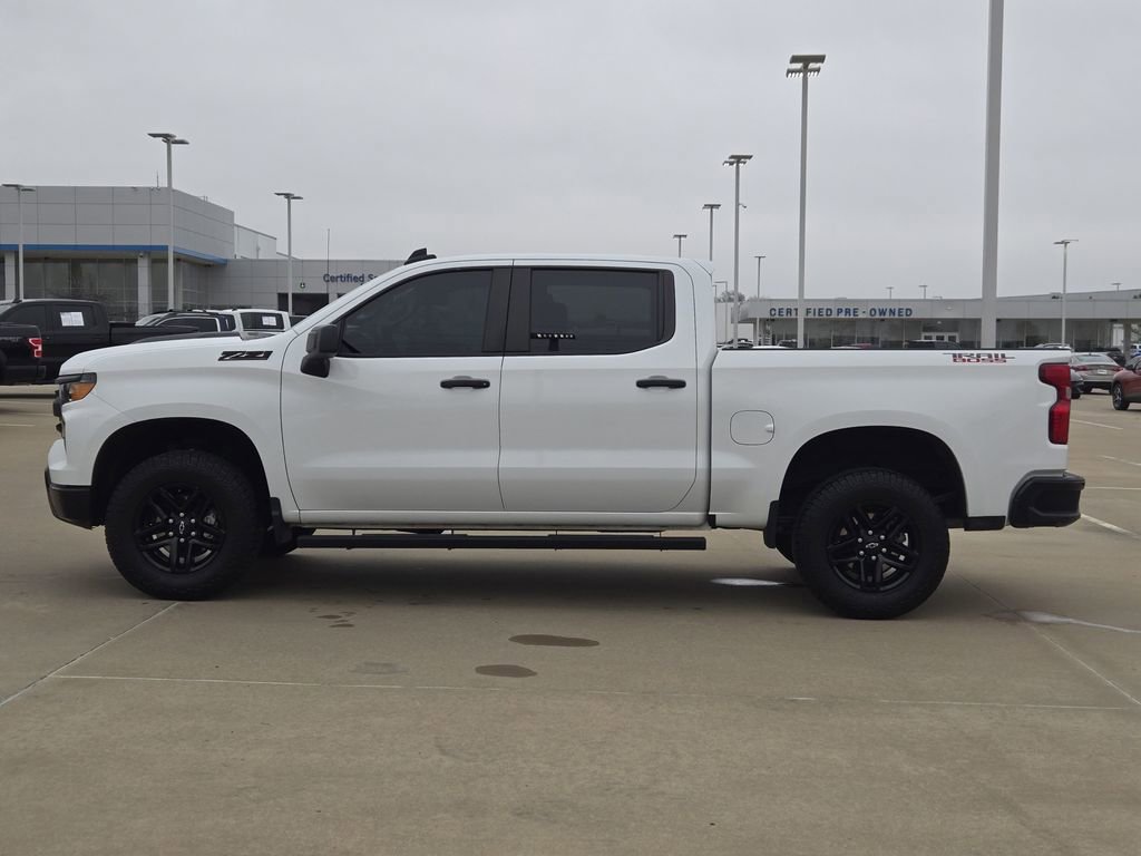 Used 2024 Chevrolet Silverado 1500 Custom Trail Boss w/ LPO, Dark Essentials Package image 5