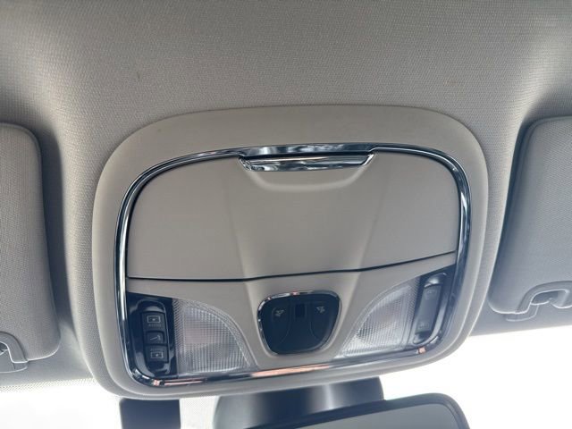 Used 2022 Jeep Cherokee Limited AWD/4WD image 41