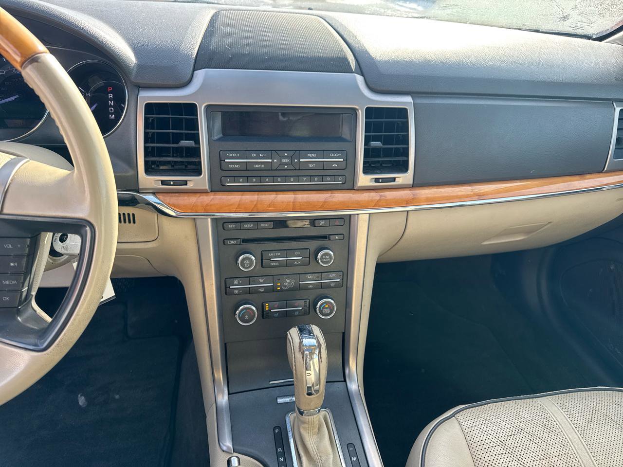 Used 2012 Lincoln MKZ FWD image 10