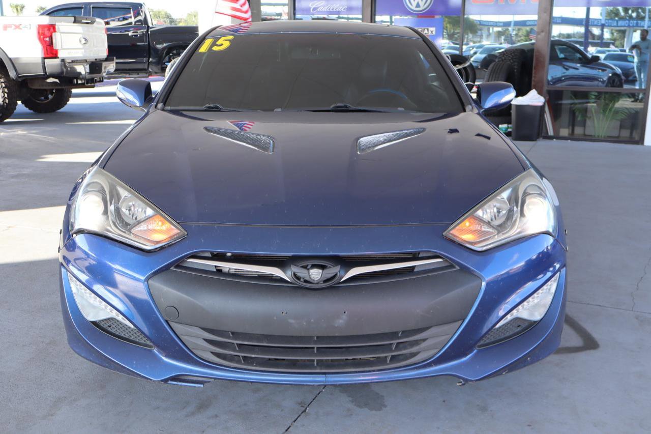 Used 2015 Hyundai Genesis 3.8 image 10