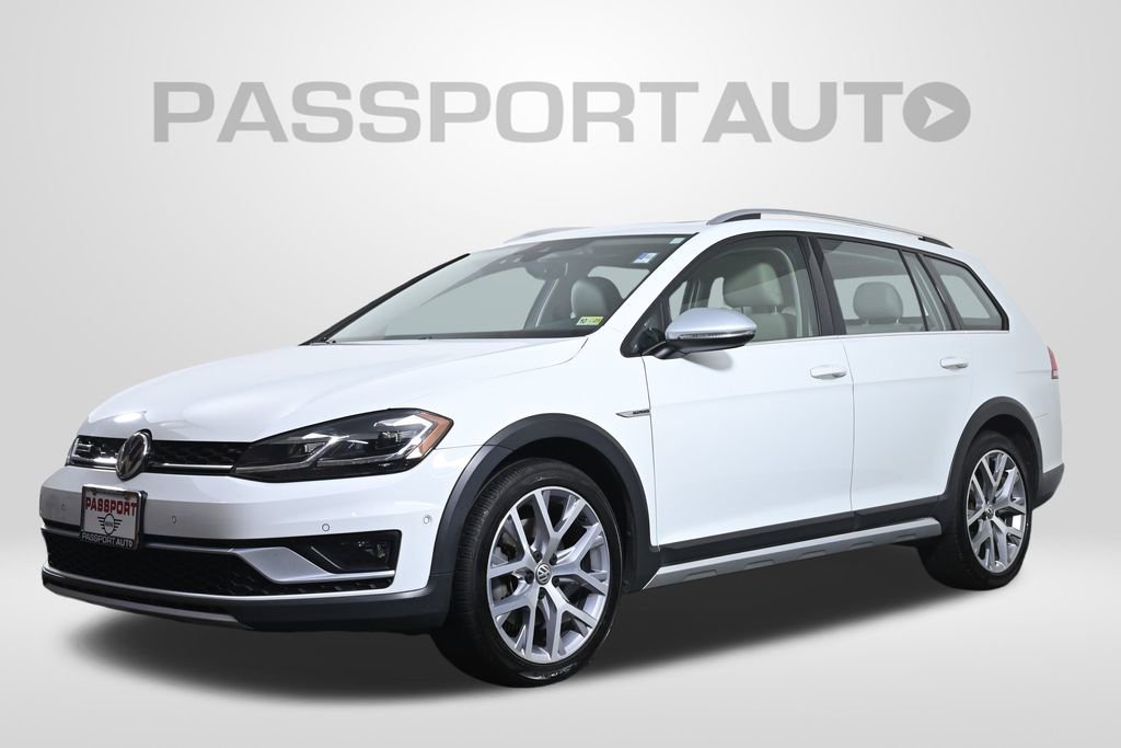 Used 2019 Volkswagen Golf Alltrack SE image 1