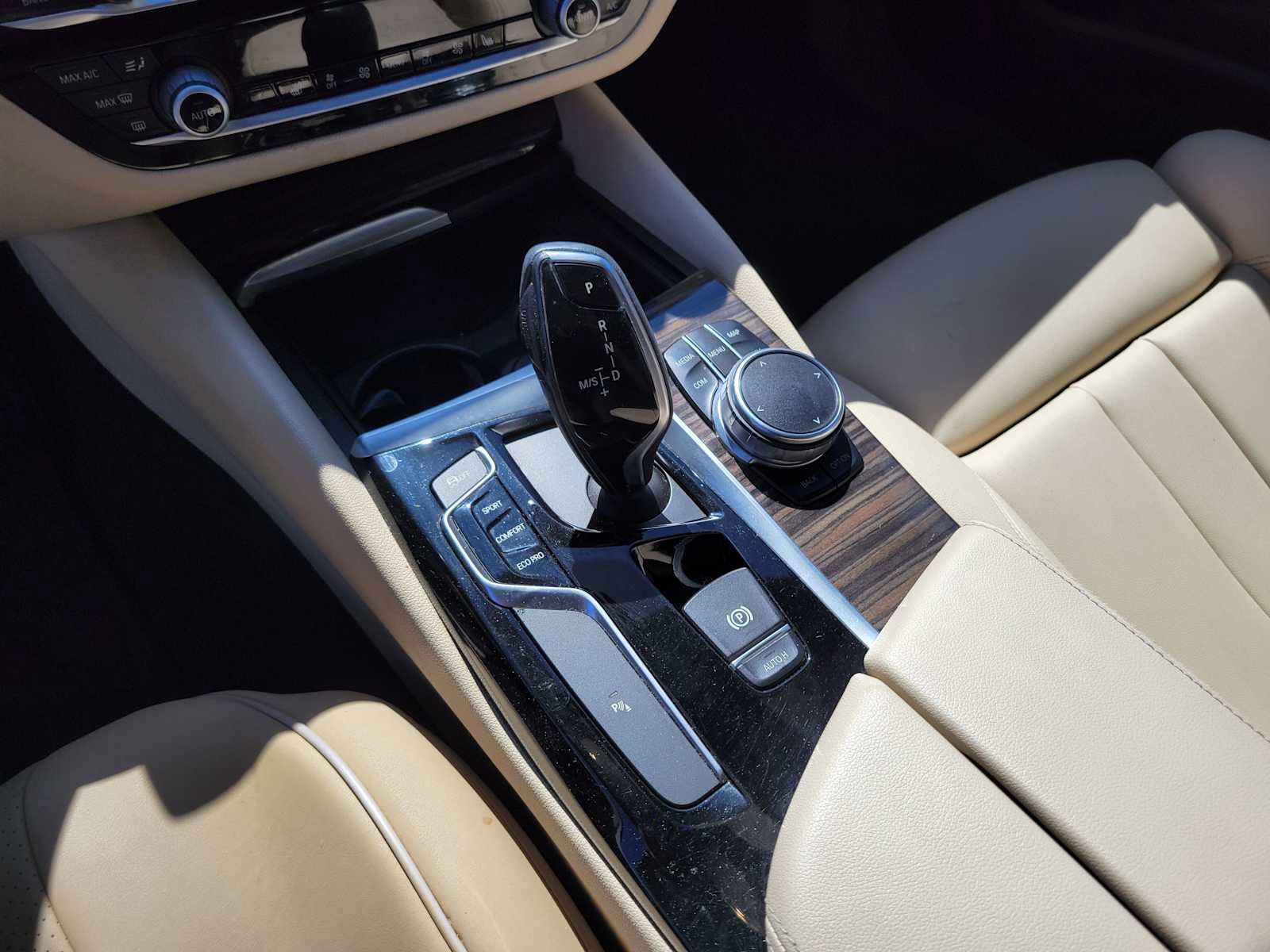 Used 2018 BMW 530i RWD image 39