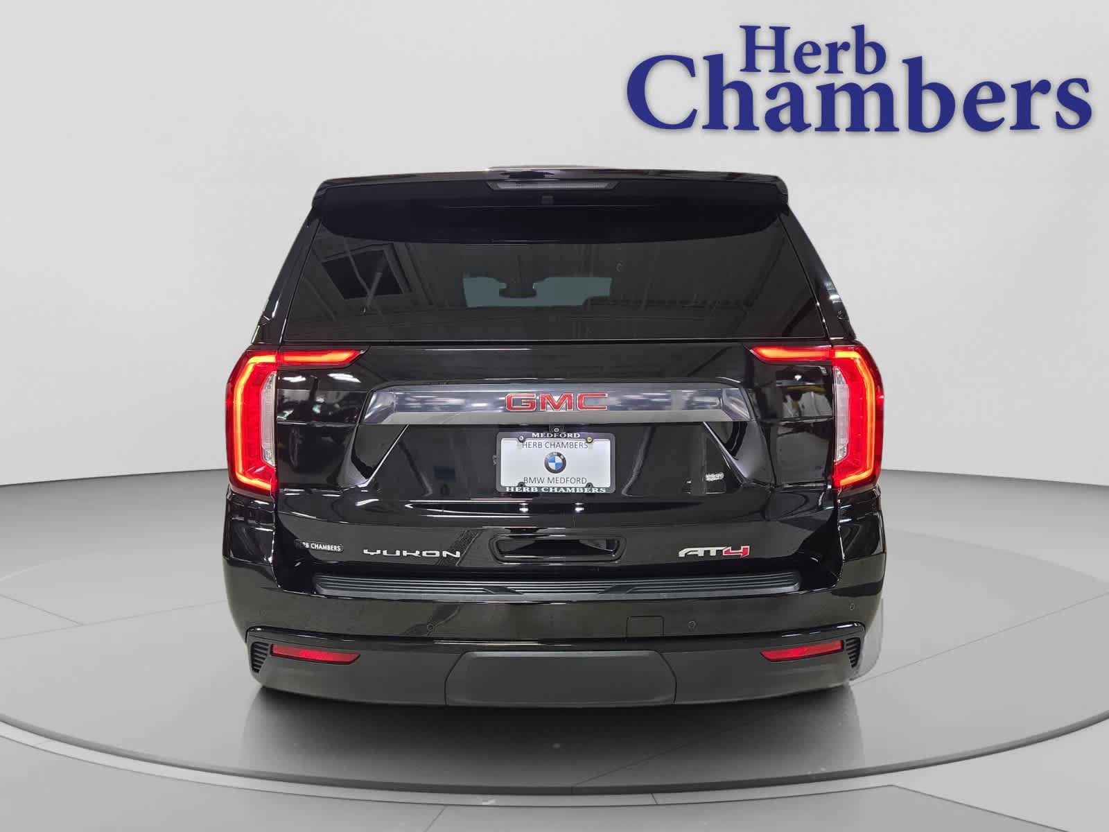 Used 2023 GMC Yukon AT4 w/ AT4 Premium Package AWD/4WD image 13