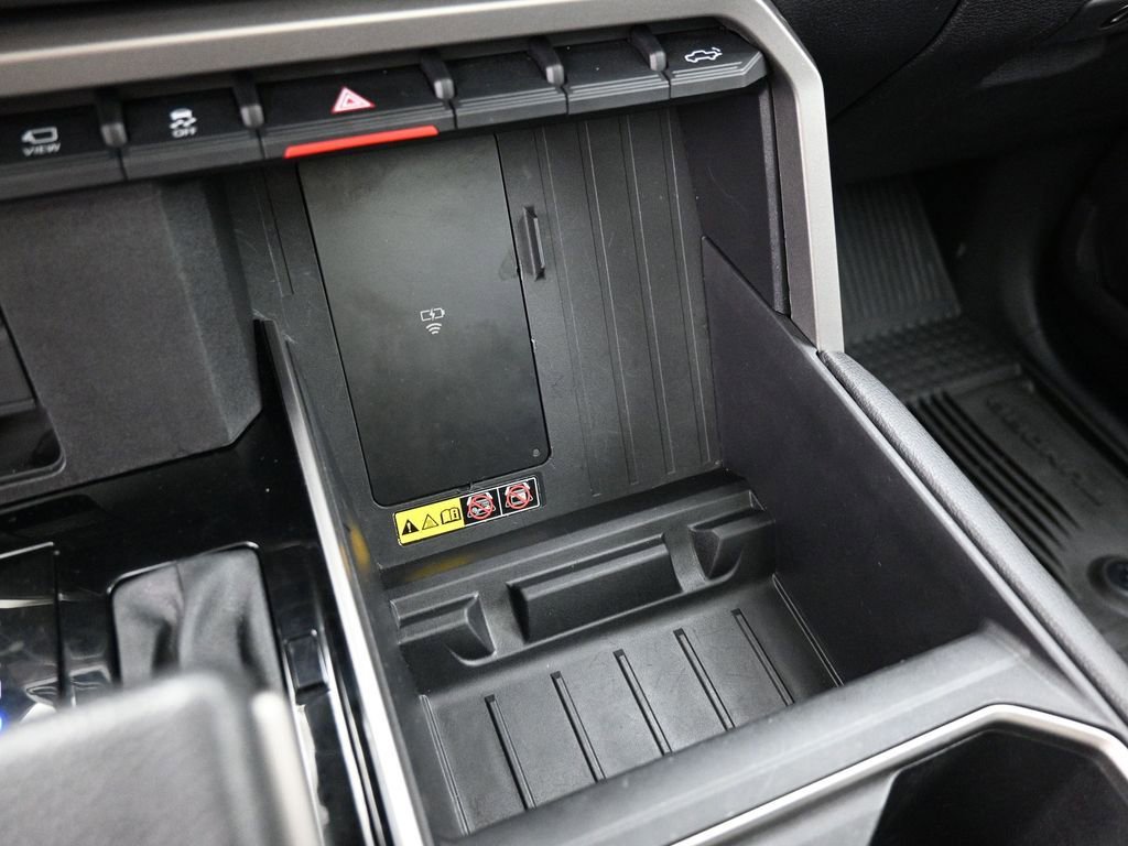 Used 2025 Toyota Tundra Limited image 21