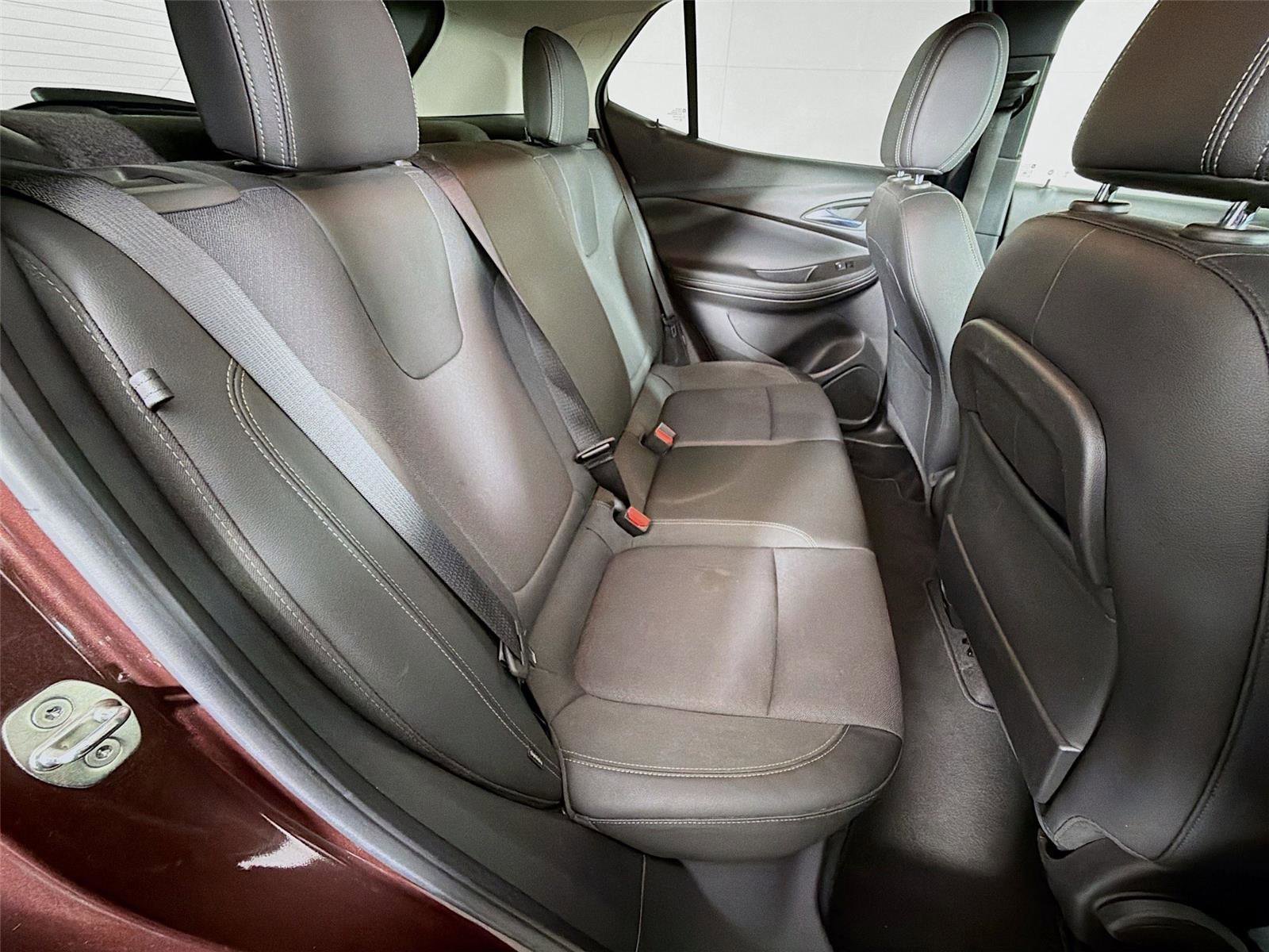 Used 2022 Buick Encore GX Preferred w/ Cold Weather Comfort Package image 25