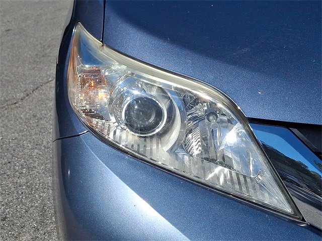 Used 2014 Toyota Sienna LE image 11