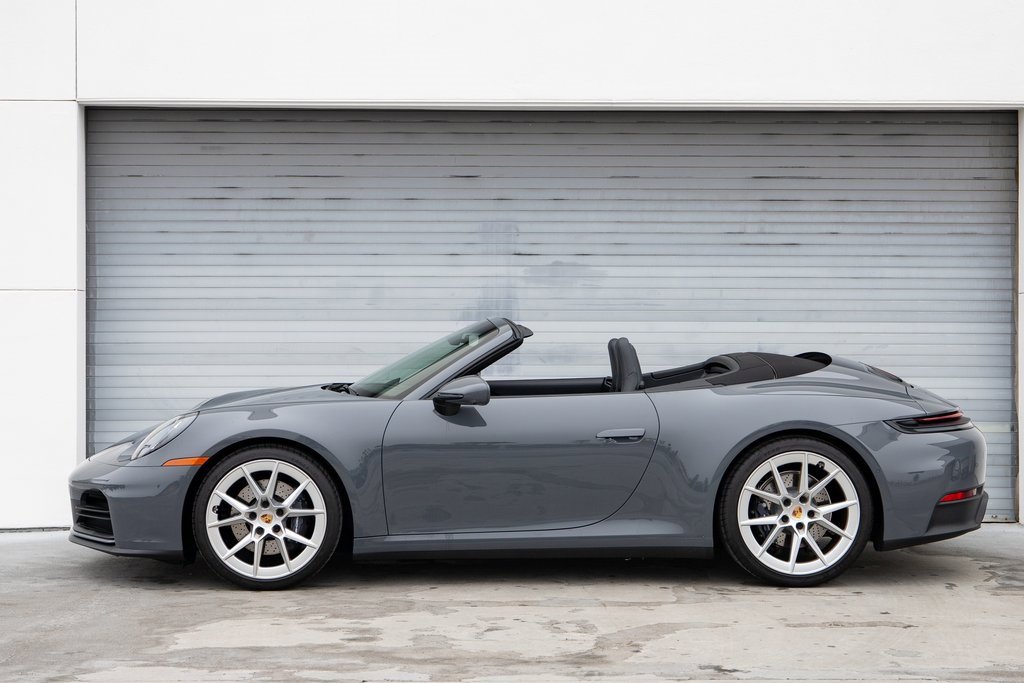 Certified 2025 Porsche 911 Carrera image 2