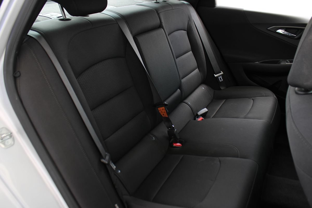 Used 2020 Chevrolet Malibu LT FWD image 24