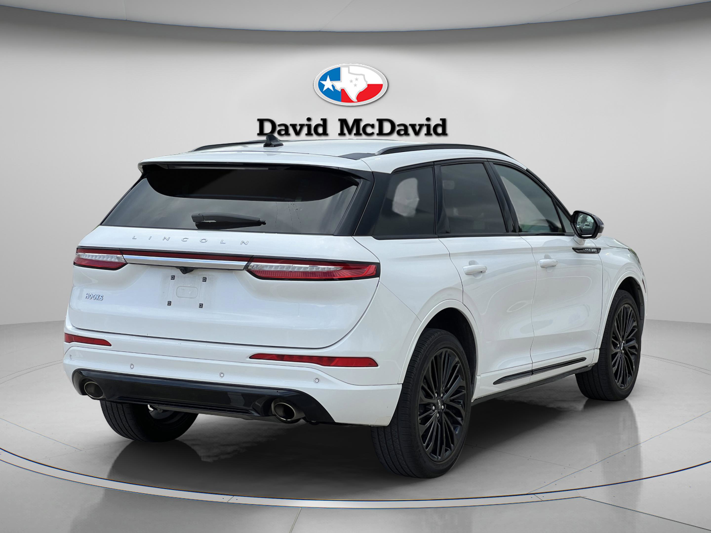 Used 2023 Lincoln Corsair Reserve w/ Equipment Group 201A FWD image 17