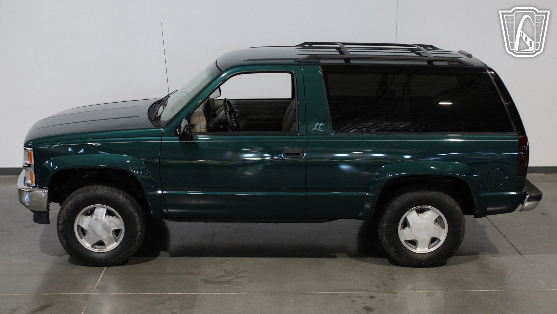 Used 1996 Chevrolet Tahoe 4WD 2-Door image 22