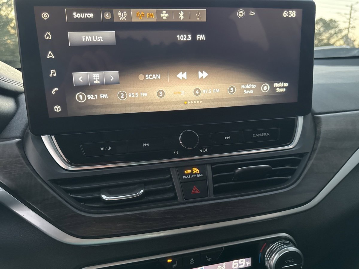 Used 2023 Nissan Altima 2.5 SL image 31