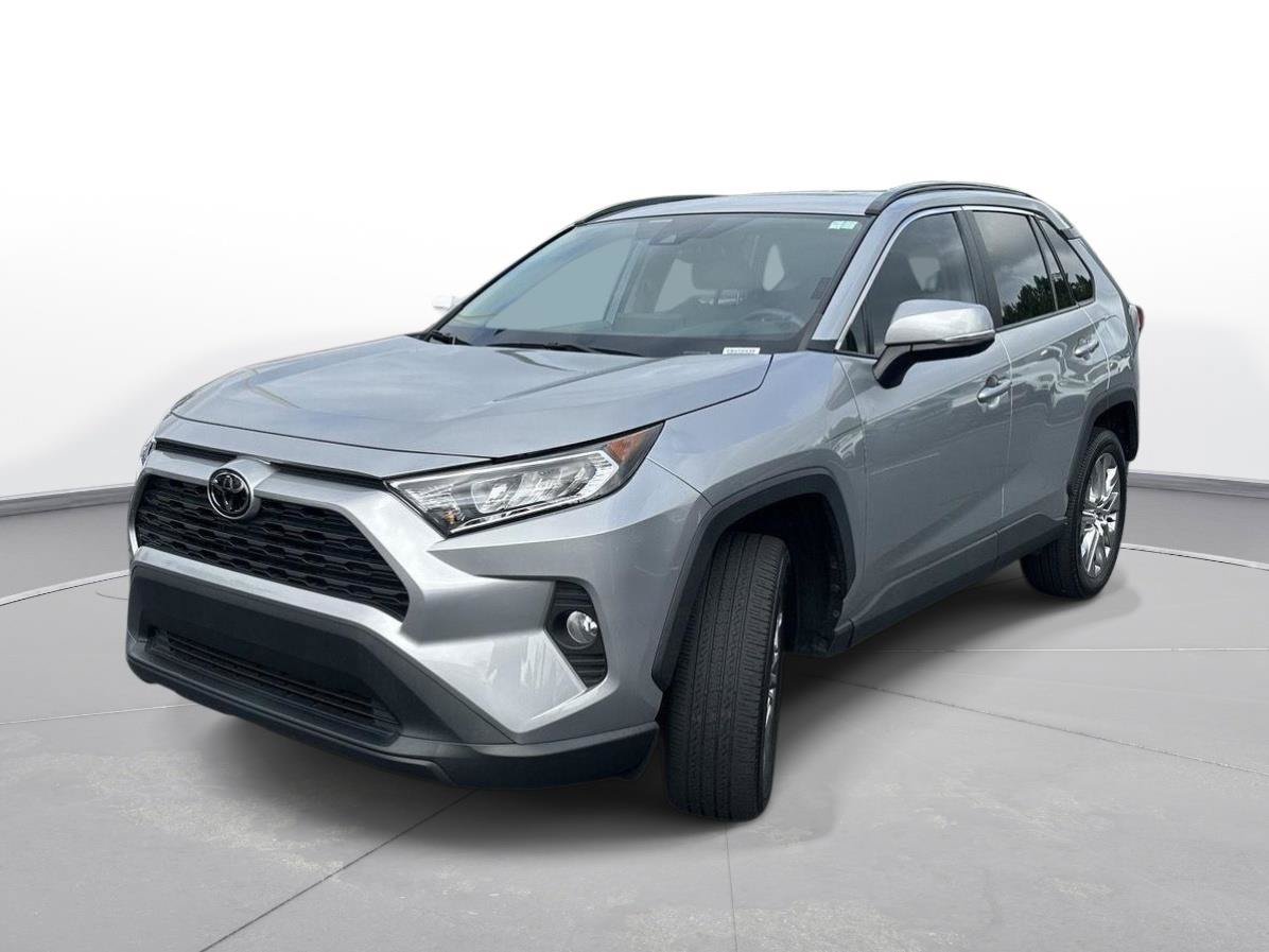 Certified 2020 Toyota RAV4 XLE Premium FWD image 2