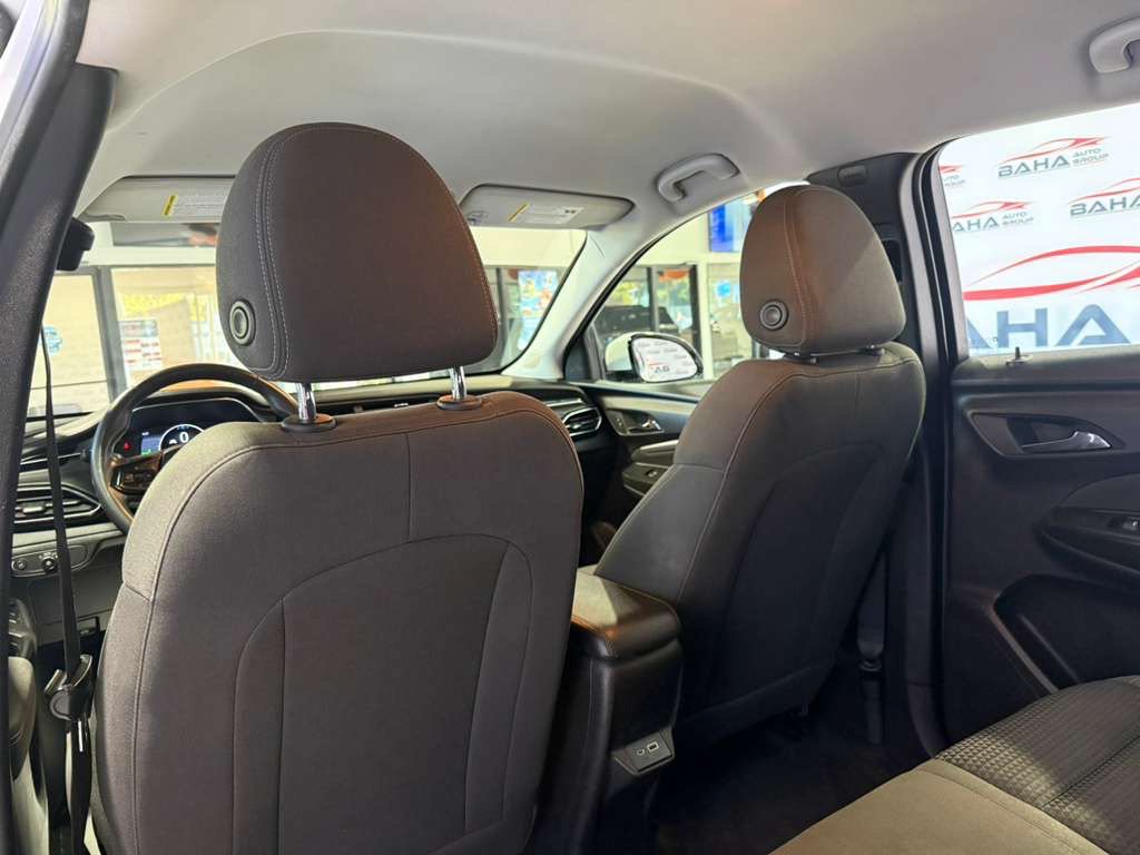 Used 2023 Chevrolet Bolt EUV LT FWD image 43