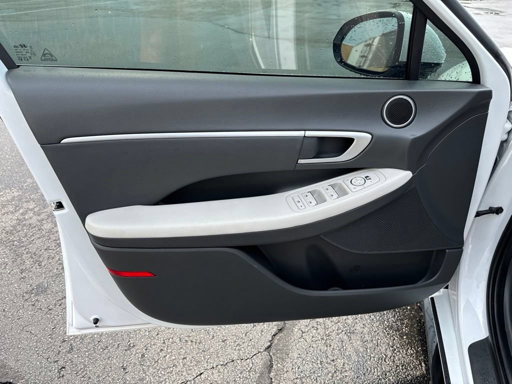 Used 2025 Hyundai Sonata SEL FWD image 27