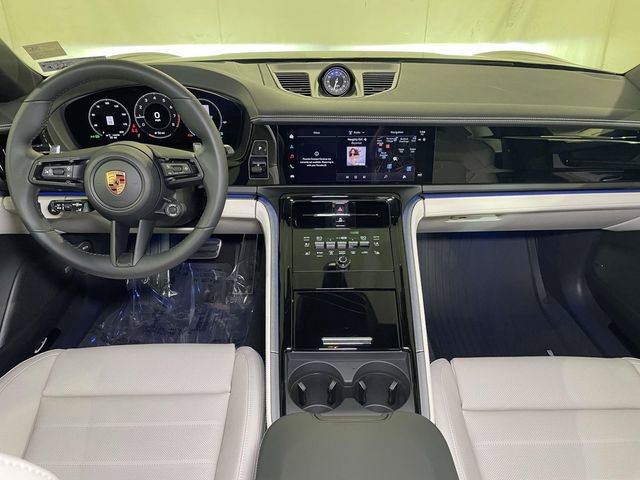 New 2026 Porsche Panamera 4 image 28