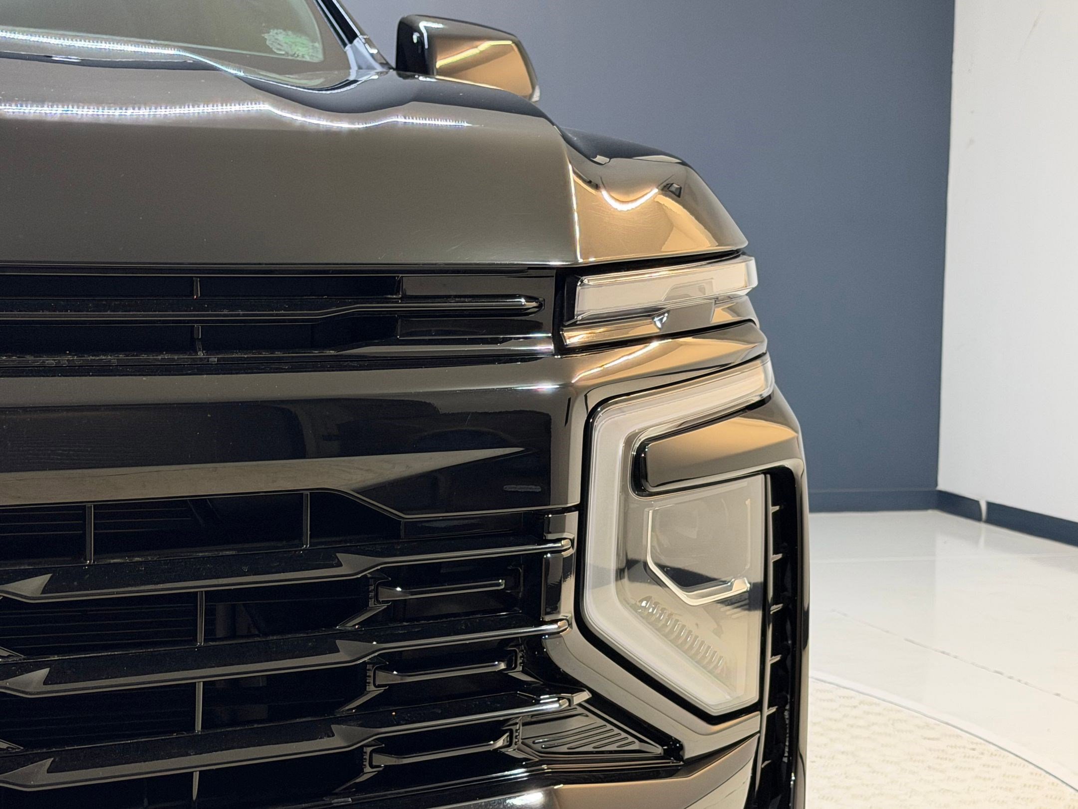 Used 2025 Chevrolet Suburban RST w/ Comfort Package image 22