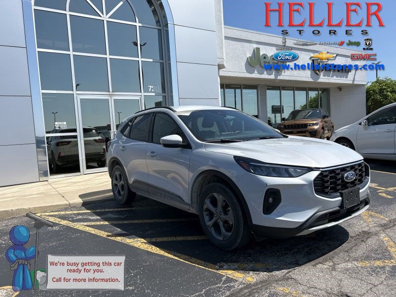 Used 2025 Ford Escape ST-Line Select AWD/4WD image 1