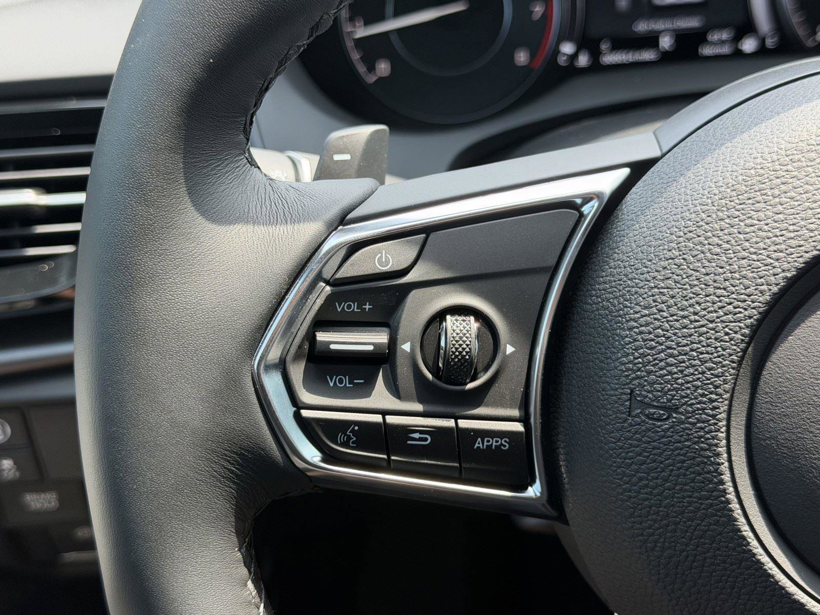 New 2026 Acura RDX SH-AWD image 13