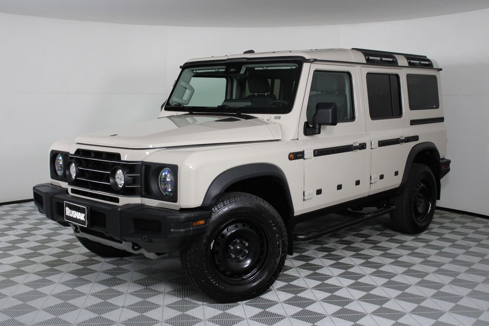 Used 2024 INEOS Grenadier AWD/4WD image 3