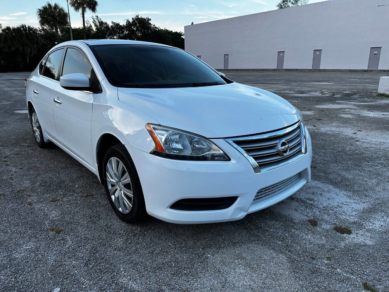 Used 2014 Nissan Sentra FE+ S FWD image 4