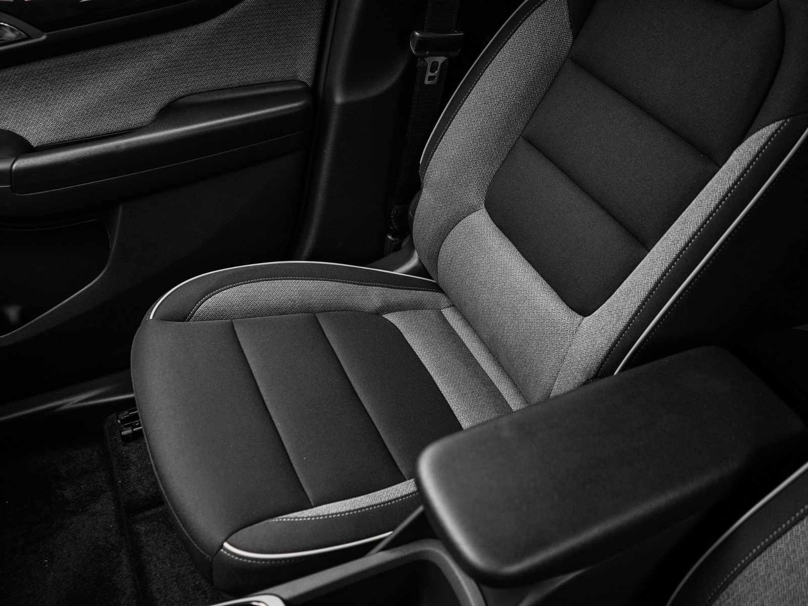 New 2026 Chevrolet TrailBlazer LT w/ Midnight Edition AWD/4WD image 24