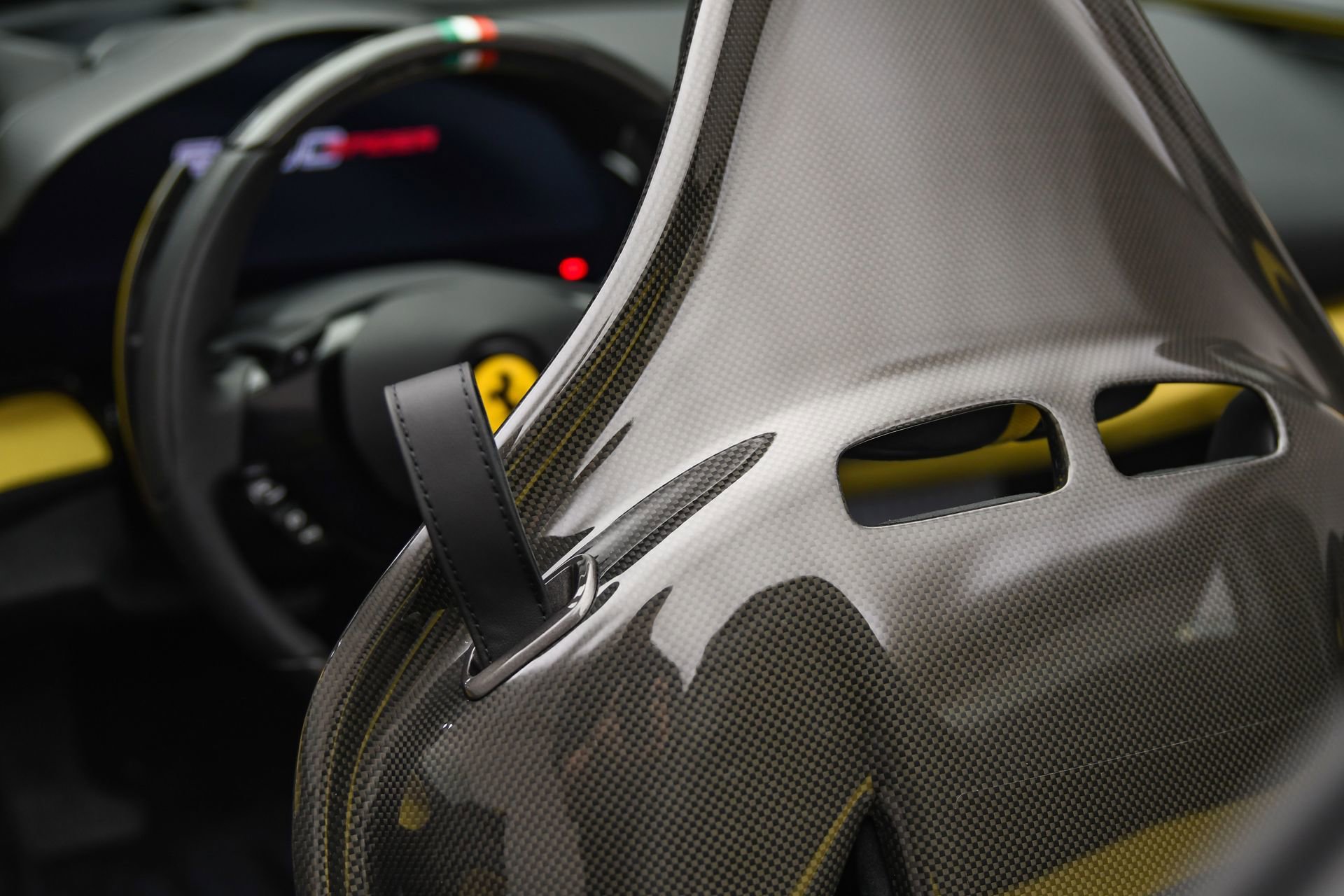 Used 2022 Ferrari SF90 Spider image 58